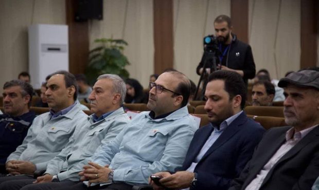 شکلگیری ارتباط دوسویه مجموعه فولاد خوزستان با سهامداران و فعالان بازار سرمایه در فضایی شفاف شکلگیری ارتباط دوسویه مجموعه فولاد خوزستان با سهامداران و فعالان بازار سرمایه در فضایی شفاف