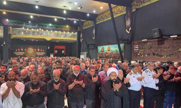 اقامه نماز ظهر عاشورا در خوزستان اقامه نماز ظهر عاشورا در خوزستان