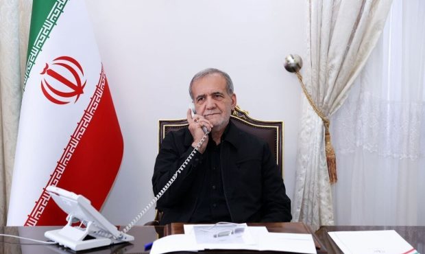 پیگیری آخرین وضعیت خوزستان در تماس تلفنی رئیسجمهور با استاندار پیگیری آخرین وضعیت خوزستان در تماس تلفنی رئیسجمهور با استاندار