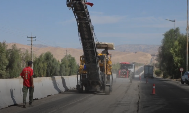 اجرای طرح بهسازی محور باغملک به ایذه در استان خوزستان